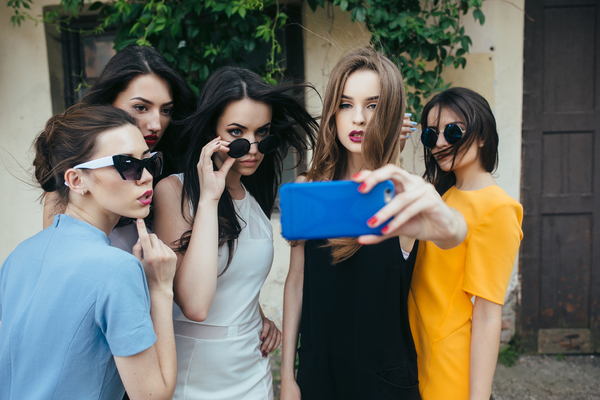 Какие угрозы подстерегают в социальных сетях