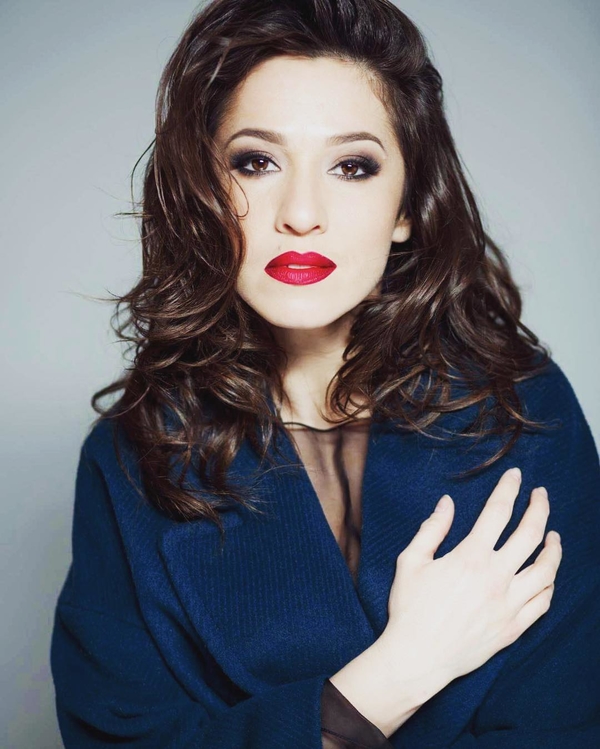 Наталка Карпа презентовала песню Плюс один