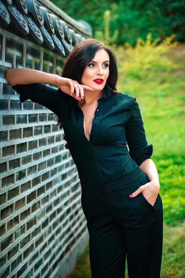 Евровидение 2017: Мила Нитич представила песню для конкурса