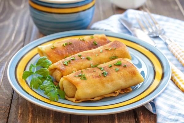 Блины с фаршем: три идеи к Масленице