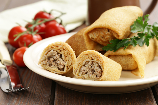 Блины с фаршем: три идеи к Масленице