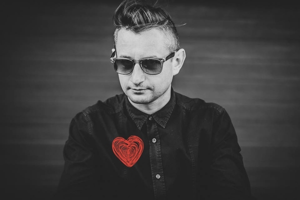 Десять зворушуючих цитат українських письменників про любов