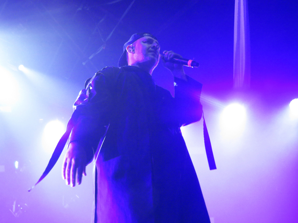 "Жаркий" тверк и воздушные гимнастки: Мozgi выступили в Киеве