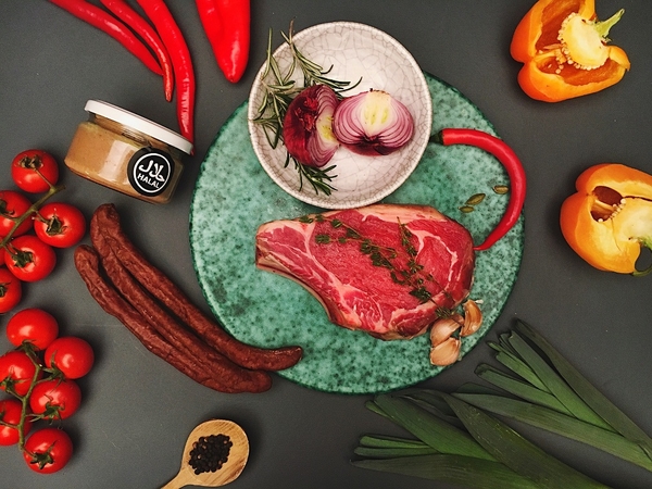 Великолепная пятерка: лучшие украинские бренды мяса и сыра