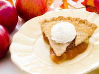 Американский яблочный пирог с корицей