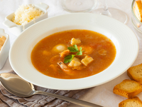 Зимний суп с имбирем и морепродуктами