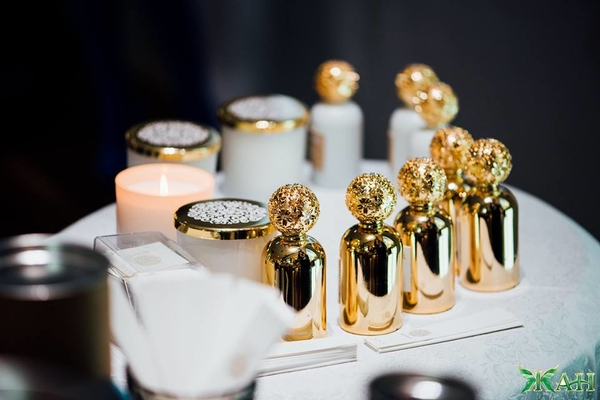 Нишевые и масс-маркет духи: в чем разница?