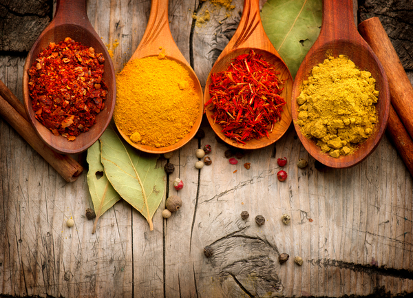 Вкусотерапия: семь самых полезных для организма пряностей