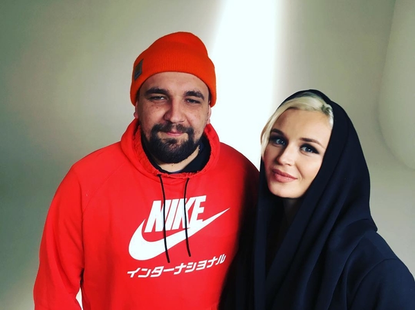 Беременная Полина Гагарина сняла клип с Бастой