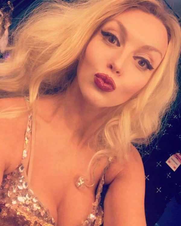 Грибомания: Оля Полякова сняла пародию на песню Тает лед