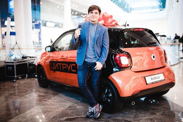 У Анатолия Анатолича обворовали авто