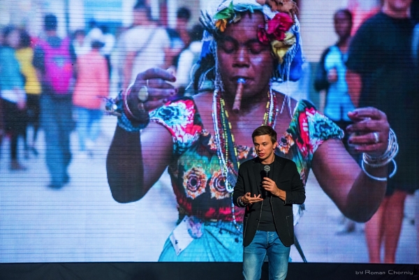 Дмитрий Комаров назвал свои любимые страны для путешествий