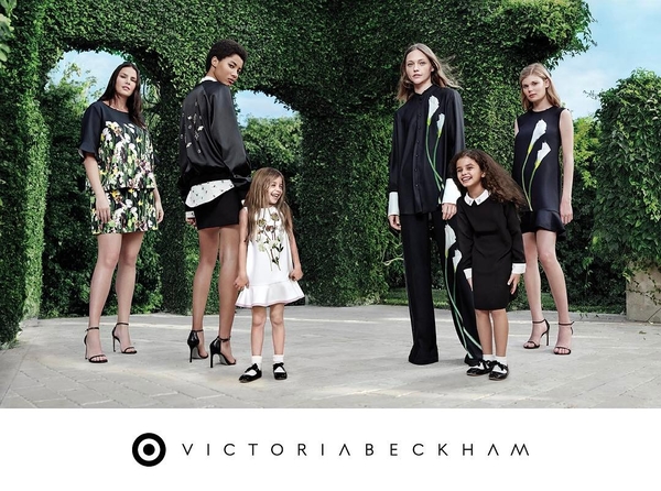 Виктория Бекхэм представила бюджетную линейку одежды для Target