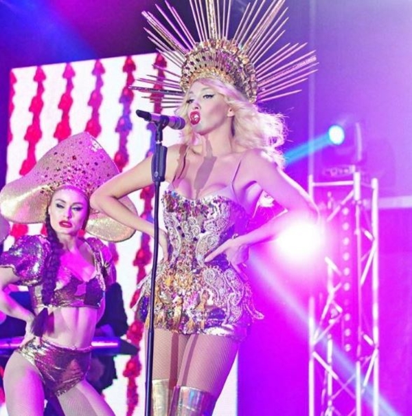 Оля Полякова поделилась, когда поедет выступать в Россию