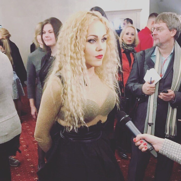 Viva! Самые красивые 2016: Alyosha получила звание Мама года