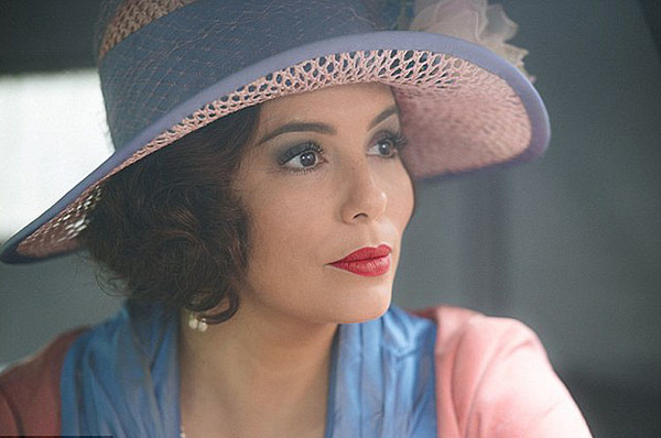 Роскошная Ева Лонгория заинтриговала новой ролью в ретро-образе