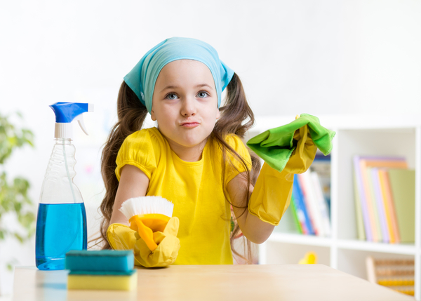 Какие поручения давать ребенку: задания по возрастам