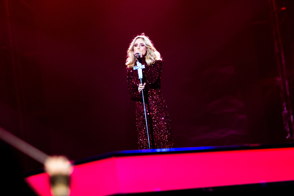 LOBODA исполнила новую песню на концерте Руслана Квинты