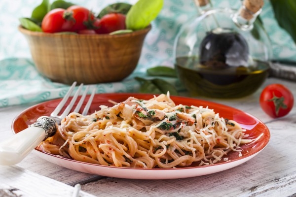 Паста с лососем: ТОП-5 весенних рецептов