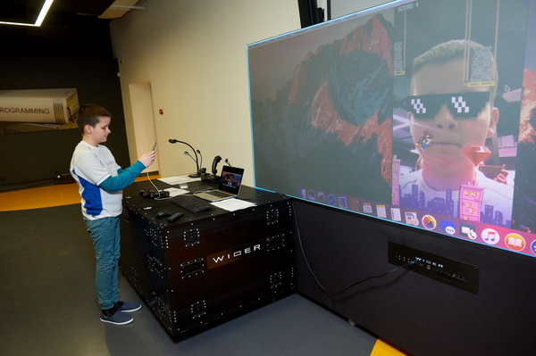 пресс-служба 1+1, Ростислав Рипка