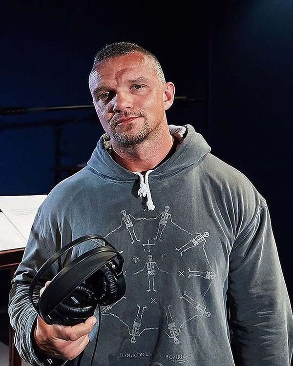 Российского актера обвинили в связях с несовершеннолетней