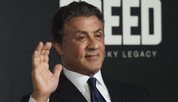 Сильвестер Сталлоне опубликовал фото с красавицами-дочками