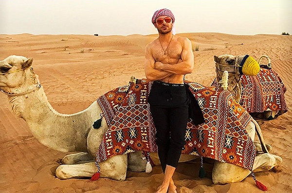 Сексуальный Зак Эфрон поделился жаркими фото из Дубая