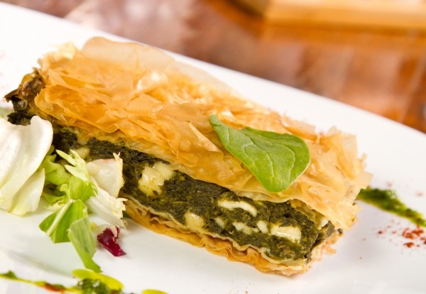 Пирог со шпинатом: ТОП-5 весенних рецептов