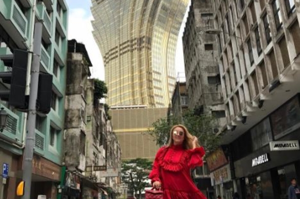 instagram.com/anastasenok