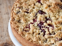 Вишневый пирог с крошкой