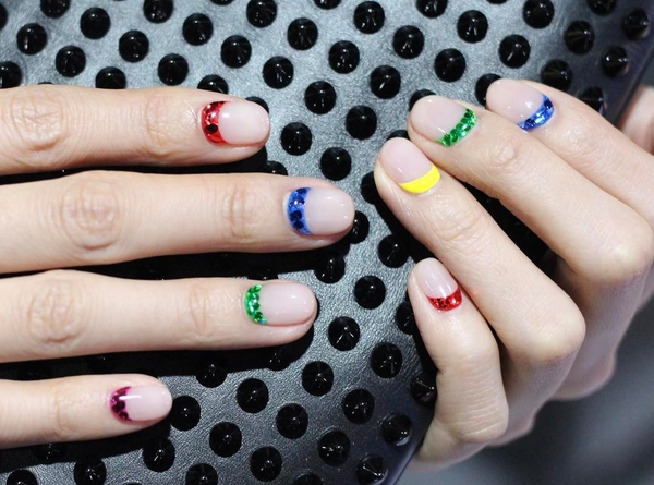 Смелый нейл-арт: "новый френч"