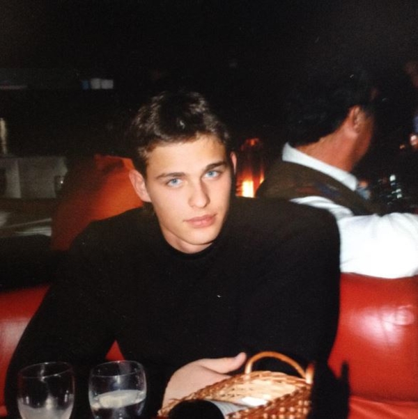 Звезда фильма Обитаемый остров выбросился из окна