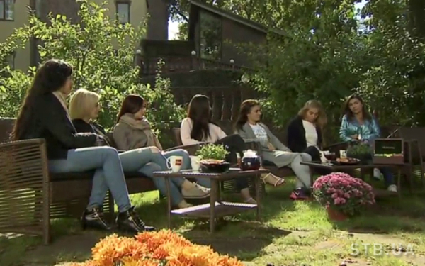 Холостяк 7 сезон онлайн: в шестом выпуске герой жил в одном доме с девушками