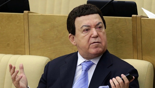 Кобзон о состоянии своего здоровья: Недавно головой быка убил