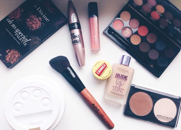 ТОП-5 вещей, которым нет места в вашей косметичке