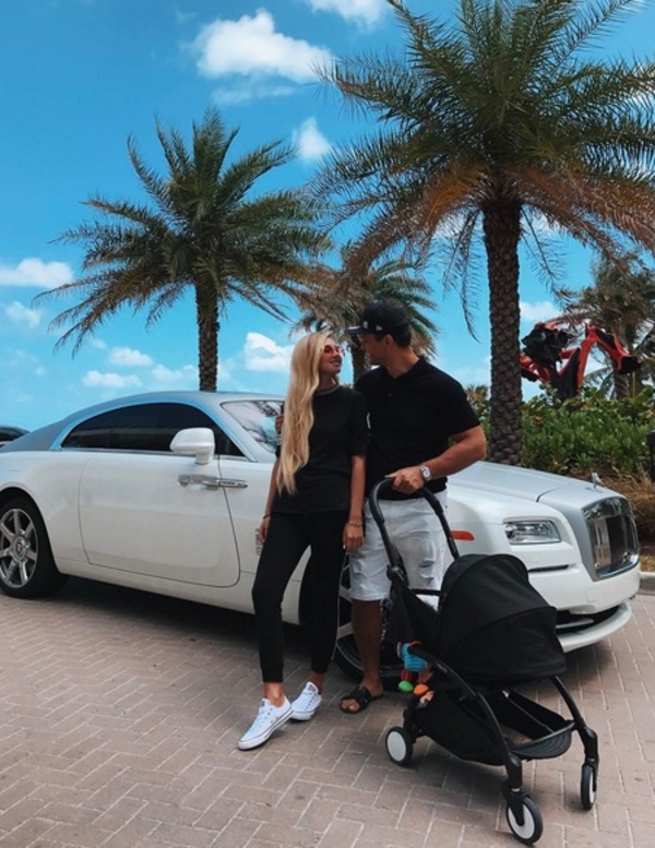 Николай Тищенко опубликовал трогательное фото с новорожденным сыном