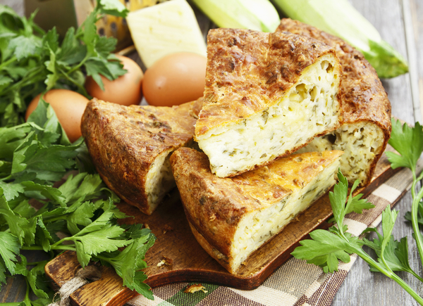 Несладкая творожная запеканка: три рецепта для завтрака