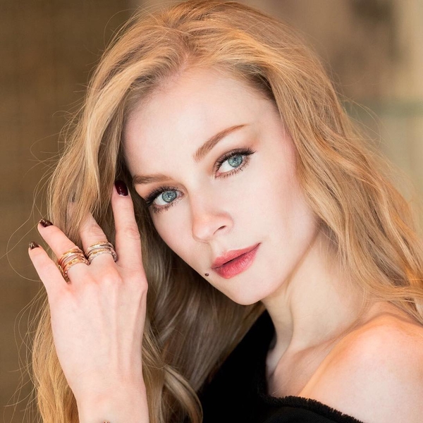 Светлана Ходченкова разделась в новом клипе группы Ленинград