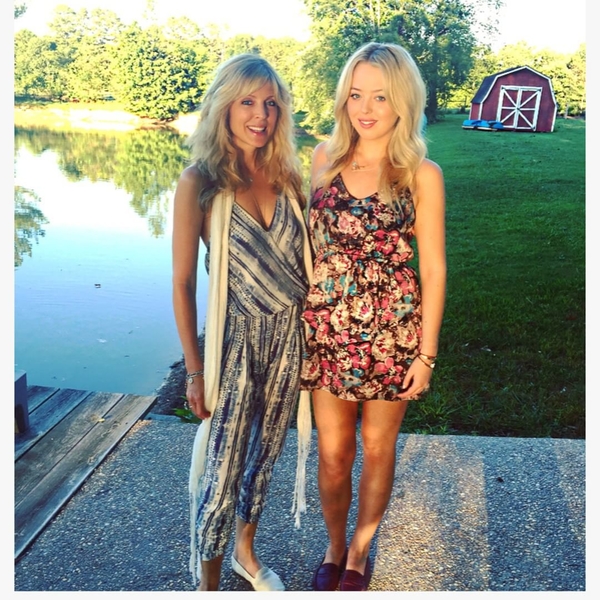 Дочь и экс-супруга Трампа вышли в свет в одинаковых рок-образах