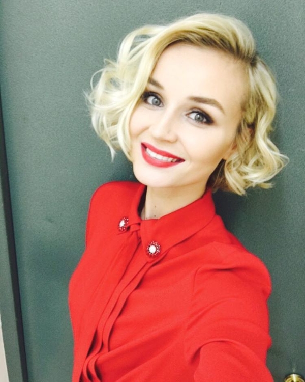 Полина Гагарина впервые опубликовала фото с беременным животом