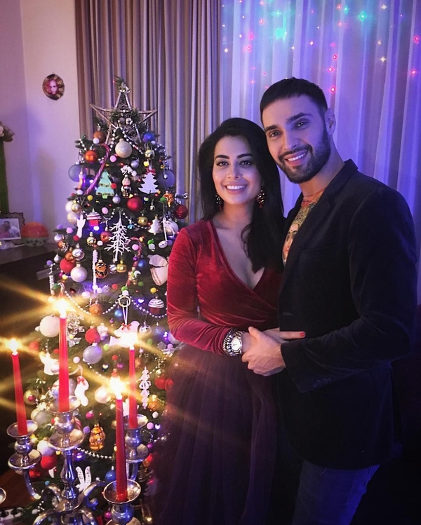 Наконец-то: Виталий Козловский и Рамина выбросили елку