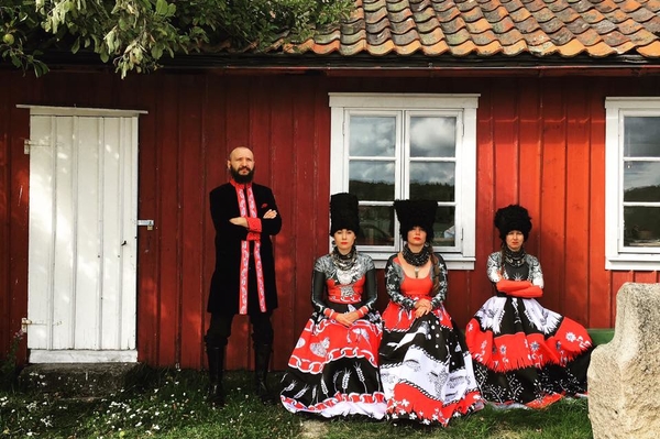 facebook.com/DakhaBrakha