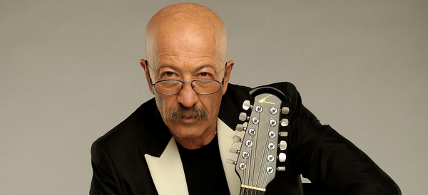 Розенбаум сломал три ребра на концерте в Саратове