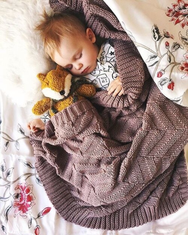 Почему ребенок плачет во сне не просыпаясь – причины, советы и рекомендации специалистов