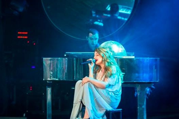 facebook.com/tina.karol