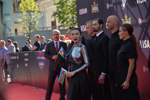 Открытие Евровидения 2017: чем конкурсанты удивили на красной дорожке