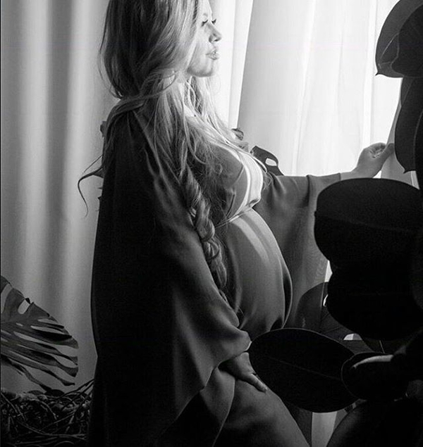 Виктория Петрик впервые стала мамой