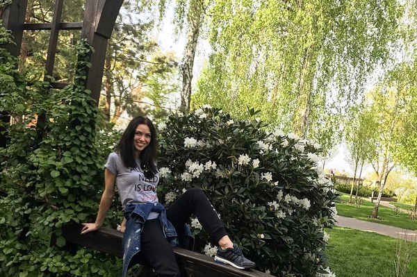 instagram.com/vikanablack