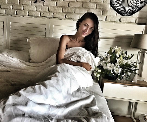 Вика из НЕАНГЕЛОВ опубликовала фото с теперешним возлюбленным