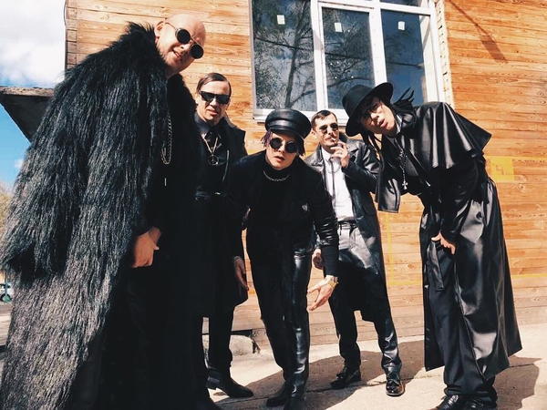 Группа MOZGI сняла откровенный клип